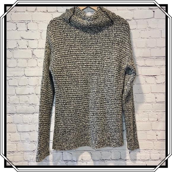 The Limited  Chunky Cowell Neck Gray and Black Long Sleeve Sweater Size … - Picture 5 of 10